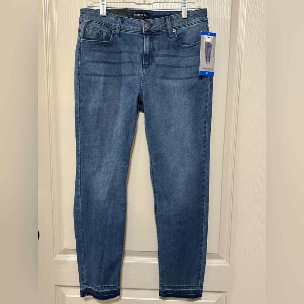 NWT “KENNETH COLE NEW YORK JESS SKINNY” JEANS, SIZE 10, ANKLE LENGTH, MID-RISE.